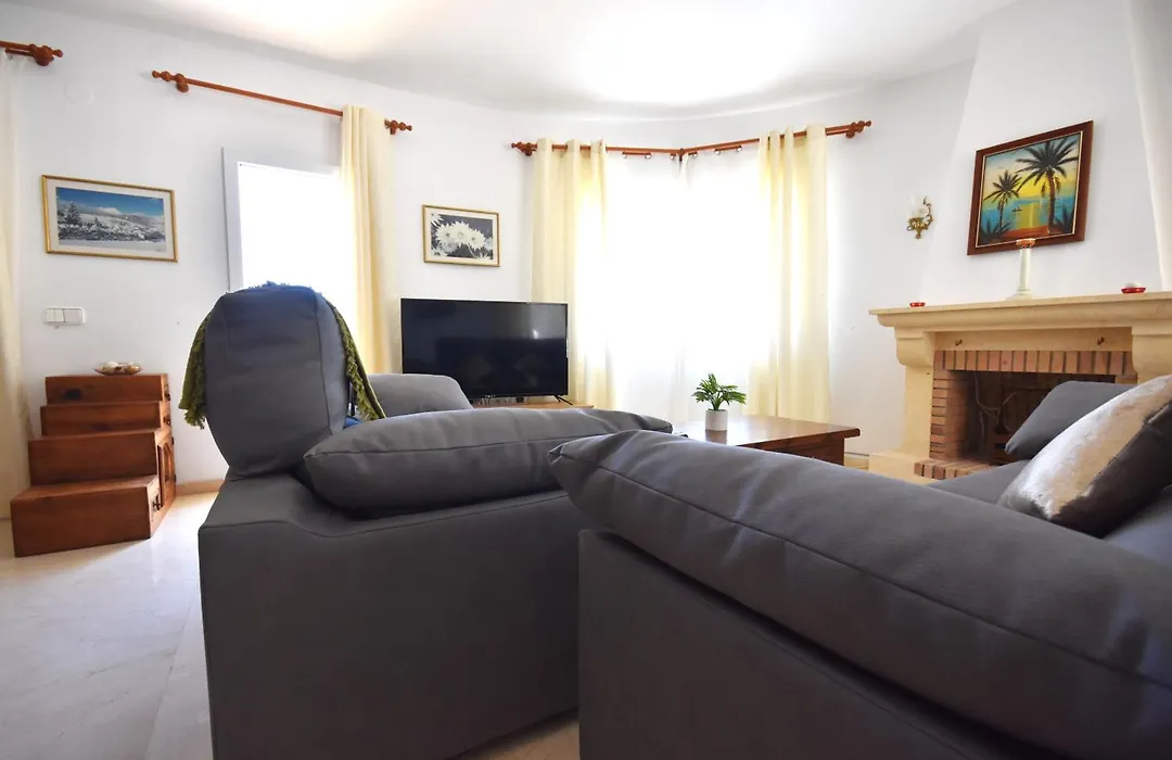 Villa Cucarres-1